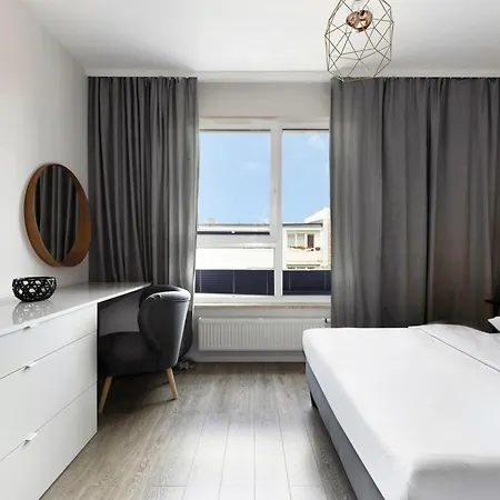 Blue Raven Downtown Apartment